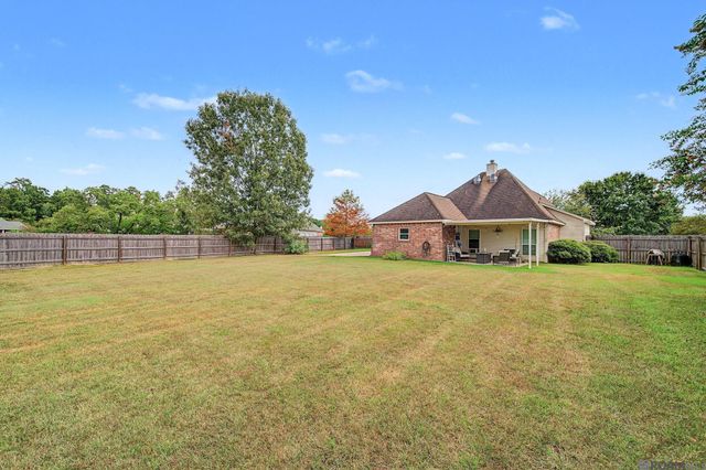32804 Faulkner Dr, Denham Springs, LA 70706
