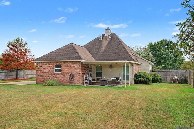 32804 Faulkner Dr, Denham Springs, LA 70706