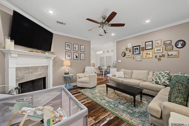 32804 Faulkner Dr, Denham Springs, LA 70706