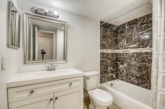 9200 SW 3rd Street 109, Boca Raton, FL 33428