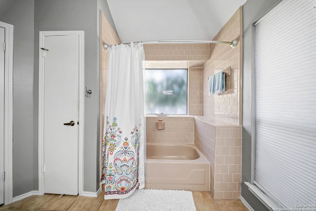 8811 Silent Wings, San Antonio, TX 78250