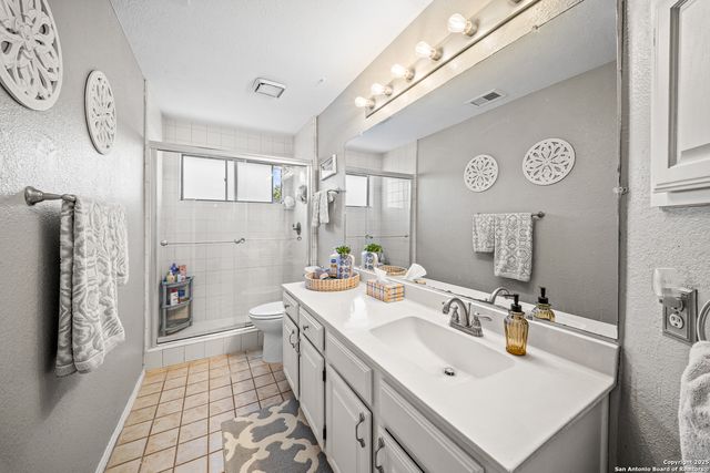 8811 Silent Wings, San Antonio, TX 78250