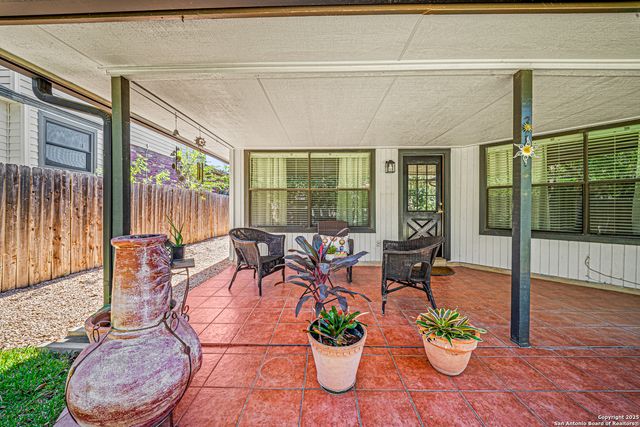 8811 Silent Wings, San Antonio, TX 78250