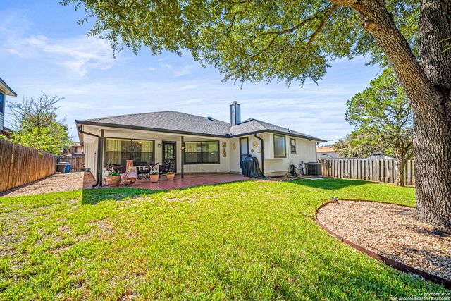 8811 Silent Wings, San Antonio, TX 78250
