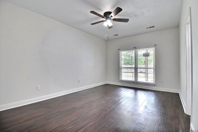 23531 Southpoint Dr, Denham Springs, LA 70726