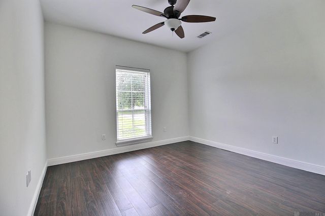 23531 Southpoint Dr, Denham Springs, LA 70726