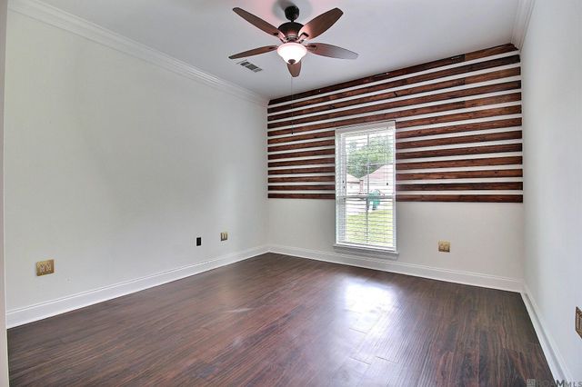 23531 Southpoint Dr, Denham Springs, LA 70726