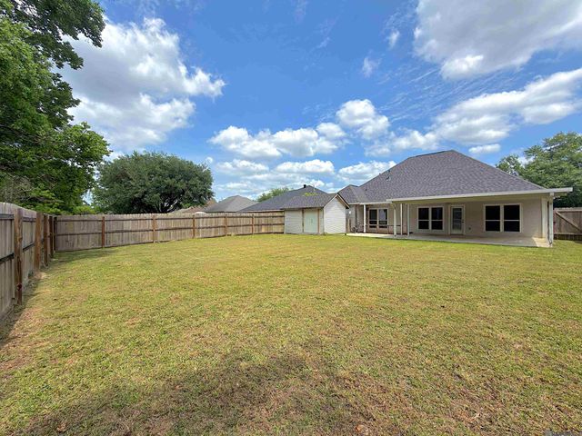 23531 Southpoint Dr, Denham Springs, LA 70726