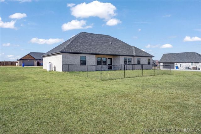 327 Wilson Parkway, Durant, OK 74701