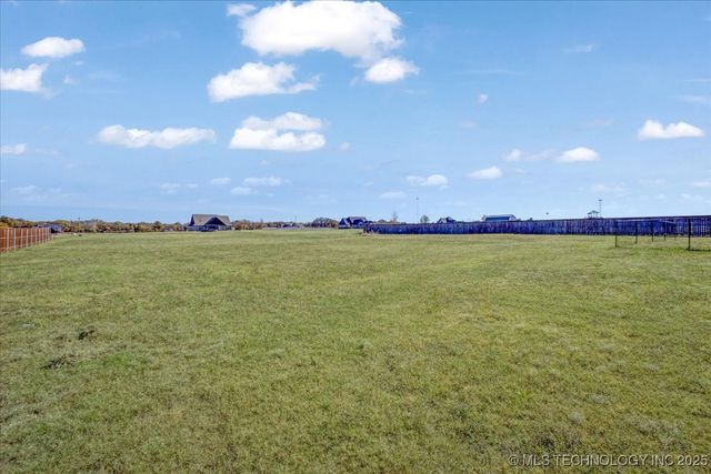 327 Wilson Parkway, Durant, OK 74701