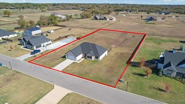 327 Wilson Parkway, Durant, OK 74701