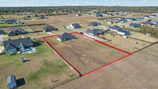 327 Wilson Parkway, Durant, OK 74701