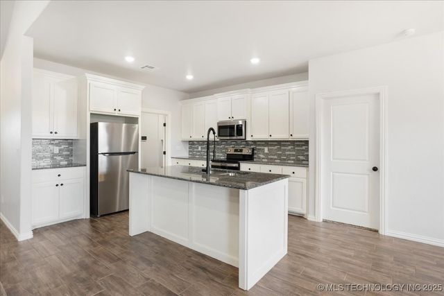 327 Wilson Parkway, Durant, OK 74701