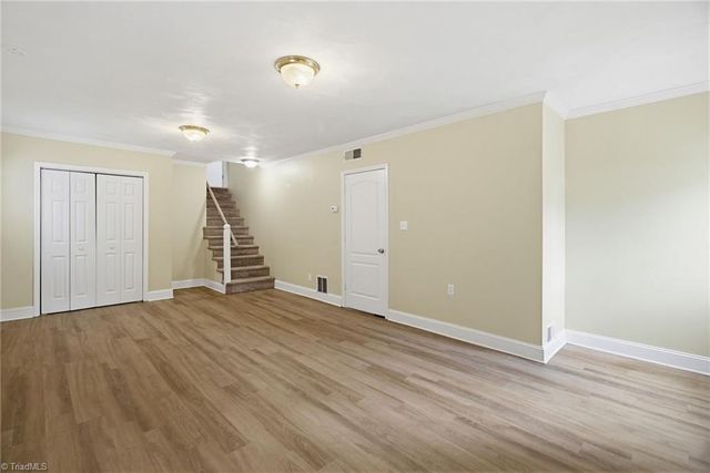 280 Hillsboro Drive, Winston-salem, NC 27104
