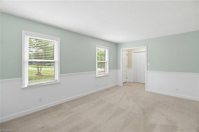 280 Hillsboro Drive, Winston-salem, NC 27104