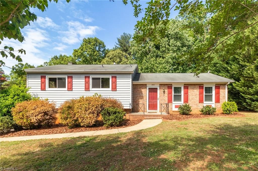 280 Hillsboro Drive, Winston-salem, NC 27104