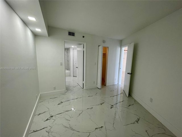 3300 NE 192nd St 509, Aventura, FL 33180
