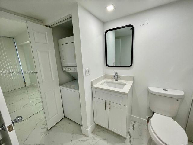 3300 NE 192nd St 509, Aventura, FL 33180