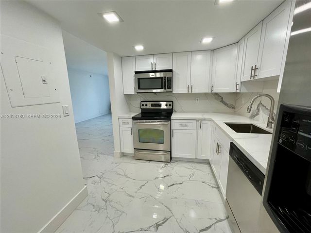 3300 NE 192nd St 509, Aventura, FL 33180