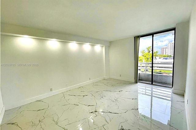 3300 NE 192nd St 509, Aventura, FL 33180