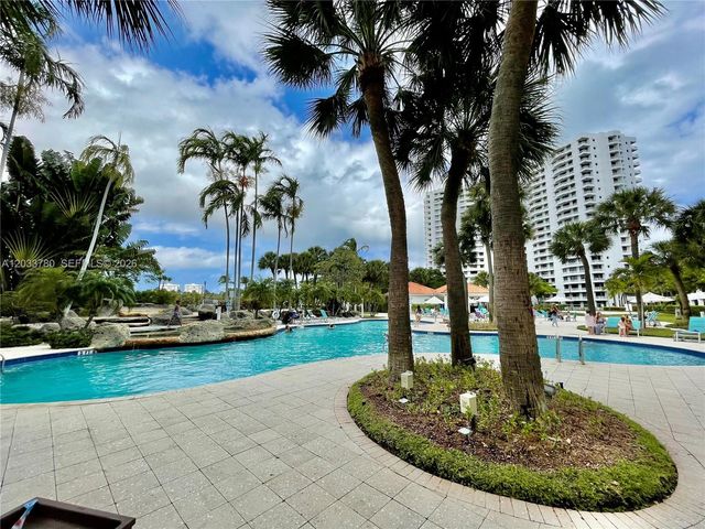 3300 NE 192nd St 509, Aventura, FL 33180