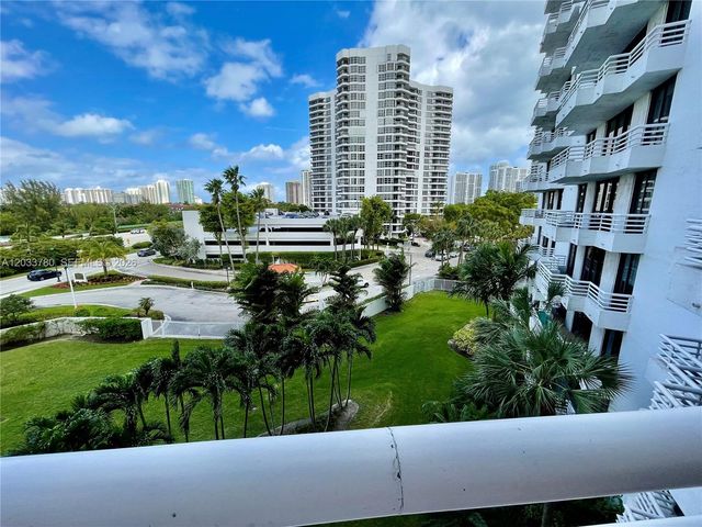 3300 NE 192nd St 509, Aventura, FL 33180