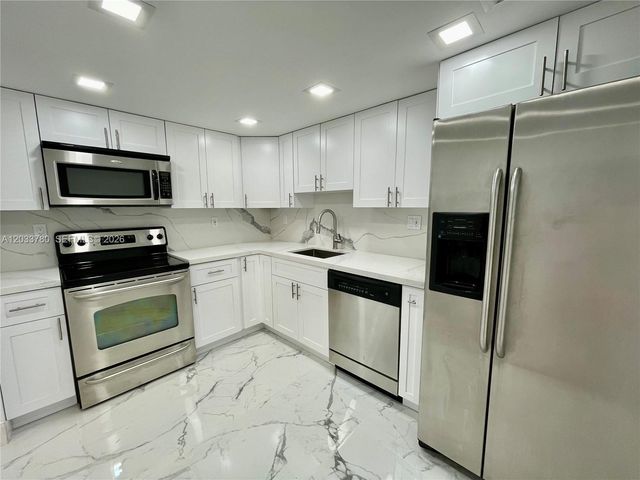 3300 NE 192nd St 509, Aventura, FL 33180