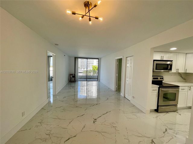 3300 NE 192nd St 509, Aventura, FL 33180