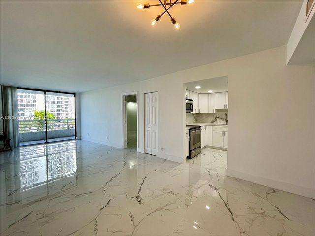 3300 NE 192nd St 509, Aventura, FL 33180