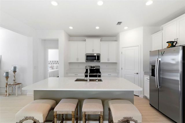 10499 GABLE DIG LOOP, San Antonio, FL 33576