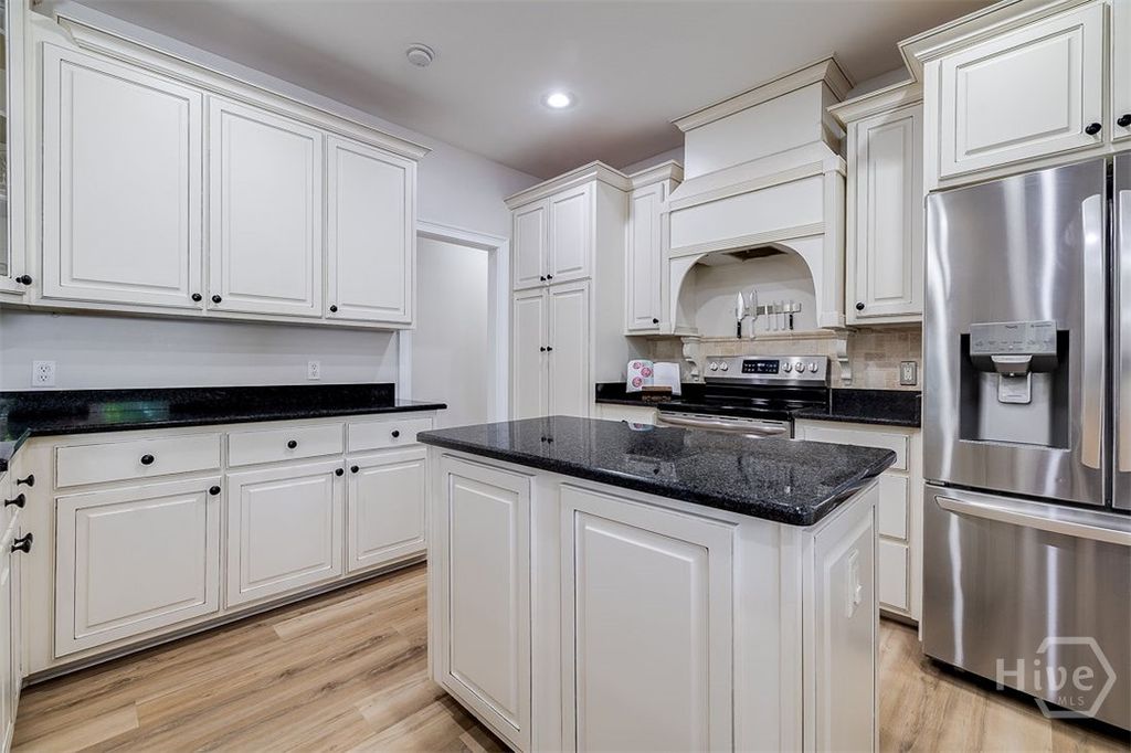 Image 15 of property listing at 300 Purple Plum Drive, Rincon, GA 31326