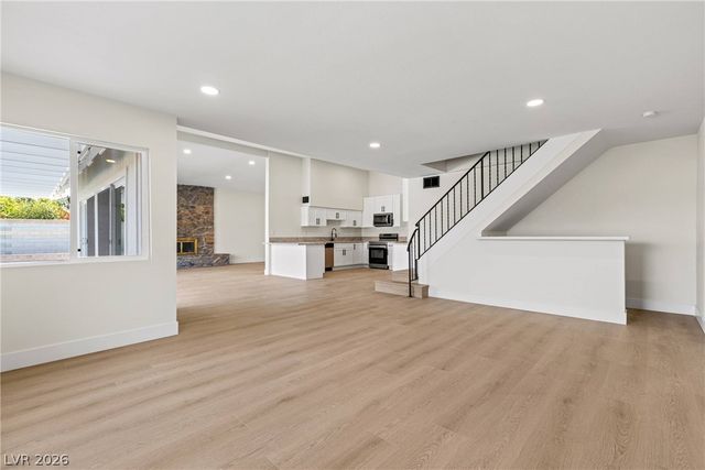 3368 Nahatan Way, Las Vegas, NV 89169