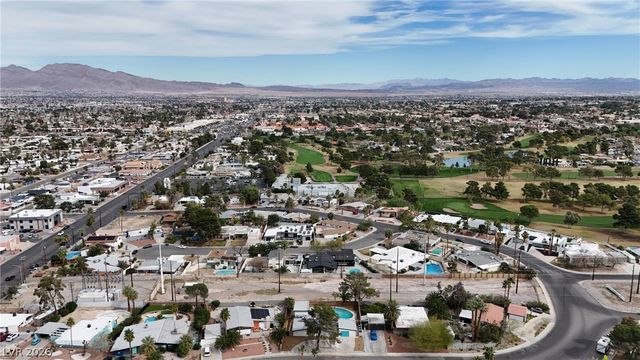 3368 Nahatan Way, Las Vegas, NV 89169