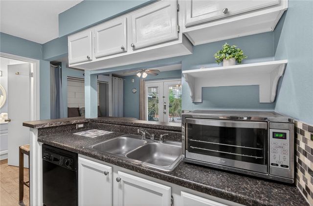 14825 Windward Dr 118, Corpus Christi, TX 78418