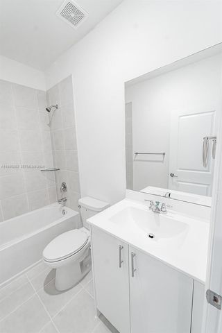 2620 SE 28th Dr, Homestead, FL 33035