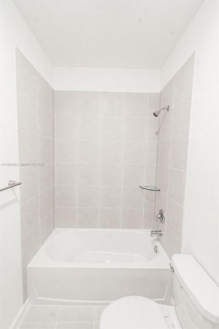 2620 SE 28th Dr, Homestead, FL 33035