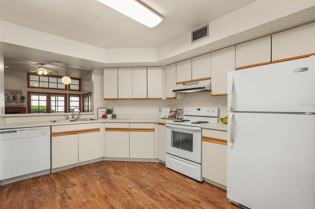6140 RAINTREE DRIVE L3, Orlando, FL 32822