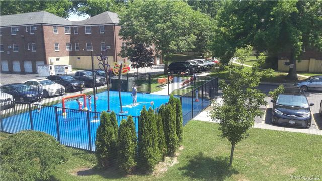 60-39 251st Street 2nd Fl, Little Neck, NY 11362