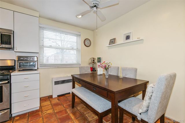 60-39 251st Street 2nd Fl, Little Neck, NY 11362