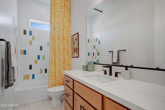 19986 W EL NIDO Lane, Litchfield Park, AZ 85340
