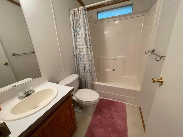 24746 Country Oaks Boulevard, Montgomery, TX 77316