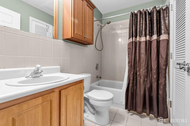 299 vasser Drive, Piscataway, NJ 08854