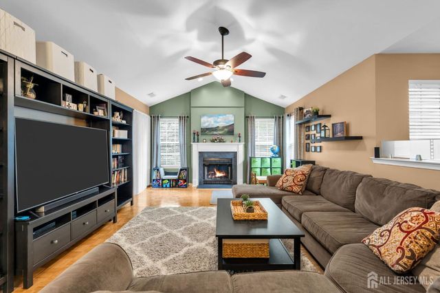 299 vasser Drive, Piscataway, NJ 08854