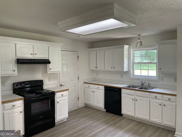 364 Lokey's Ridge Road Road, Bethlehem, GA 30620