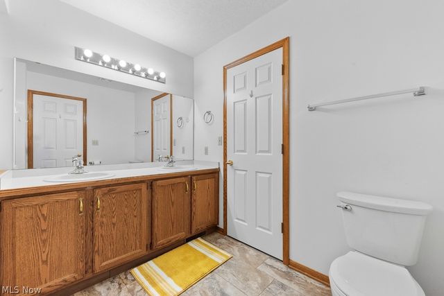 444 Shannon Drive, Wadsworth, OH 44281