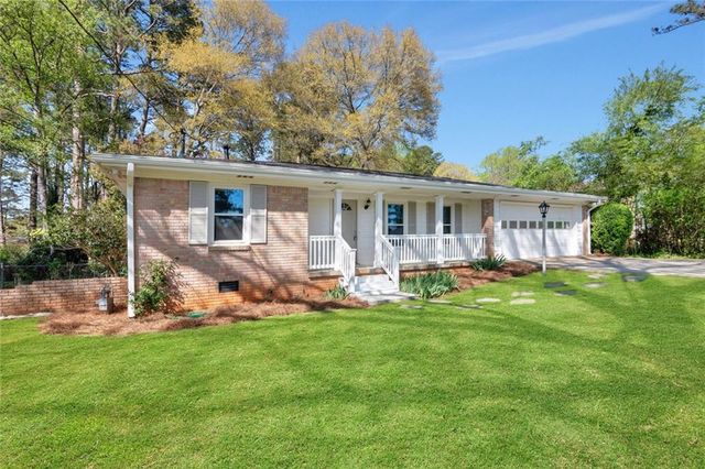 5593 Laurel Lane NW, Lilburn, GA 30047