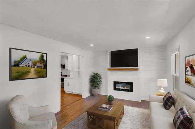 5593 Laurel Lane NW, Lilburn, GA 30047