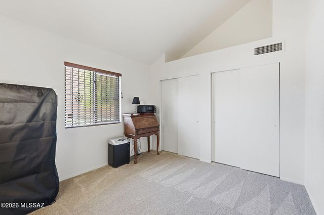 601 W Redondo Drive, Tucson, AZ 85705