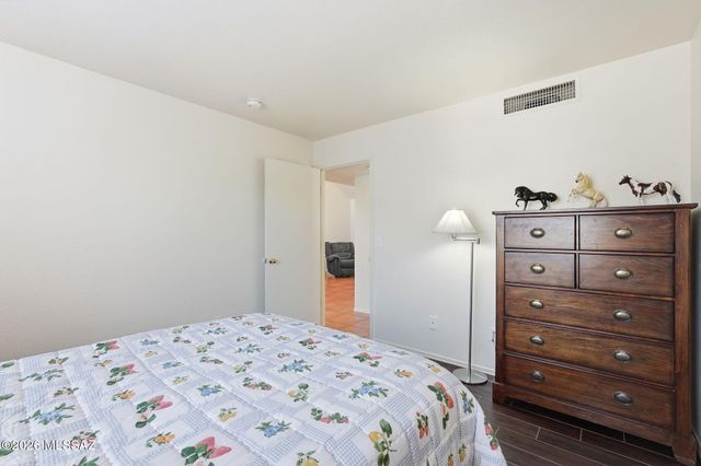 601 W Redondo Drive, Tucson, AZ 85705