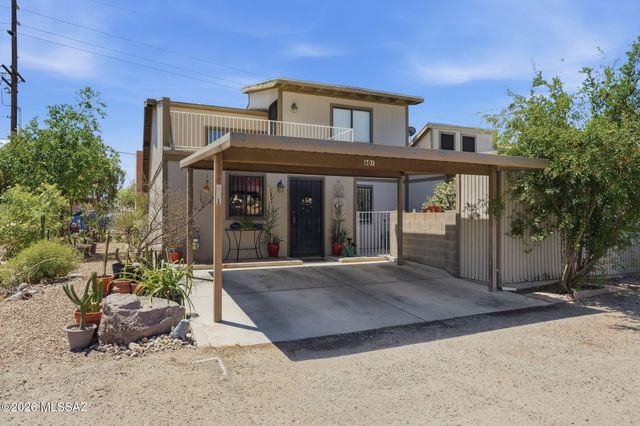 601 W Redondo Drive, Tucson, AZ 85705